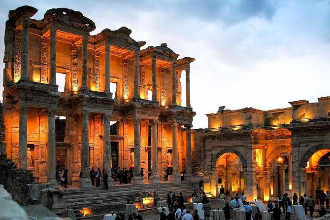 Imagen del tour: Visitando la antigua ciudad de Éfeso y la Casa de la Virgen María de Marmaris