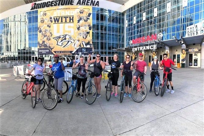 Imagen del tour: Tour guiado en bicicleta por el centro de Nashville y los vecindarios