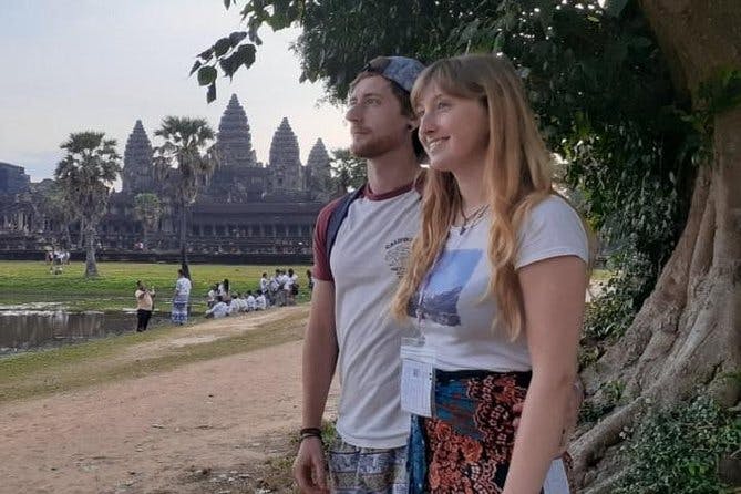 Imagen del tour: Amanecer 'pequeño recorrido' de Angkor Wat y templos cercanos