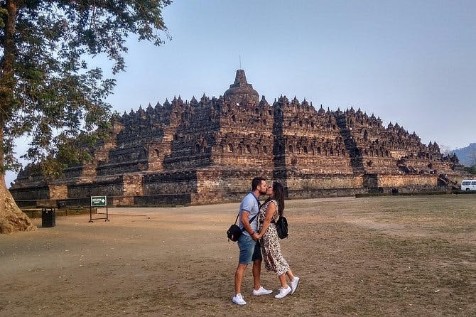 Imagen del tour: Templo de Borobudur y templo de Prambanan: lo mejor de los templos de Yogyakarta