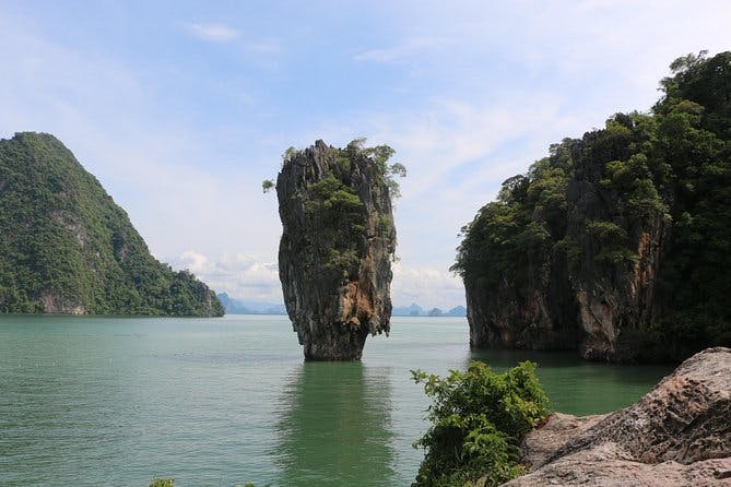 Imagen del tour: Khao Lak: Bahía Phang Nga e Isla James Bond en Longtail Boat