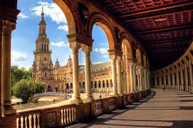 Imagen del tour: Excursión por la costa de Cádiz: escapada de un día a Sevilla con entrada Evite las colas a la catedral y los Reales Alcázares