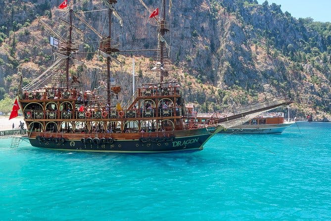 Imagen del tour: Viaje en barco pirata desde Oludeniz