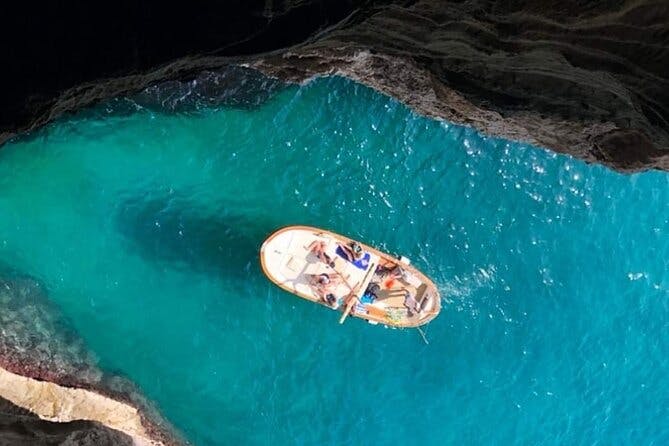 Imagen del tour: Tour privado en un barco típico de Capri (tres horas)