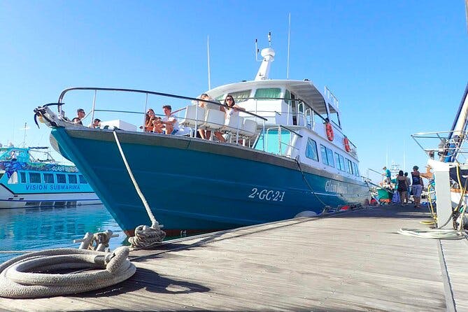 Imagen del tour: Fuerteventura: Viaje ida/vuelta en barco desde Corralejo a islote de Lobos + entrada