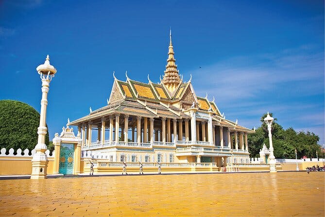 Imagen del tour: Tour de día completo por la ciudad de Phnom Penh para grupos pequeños con recogida