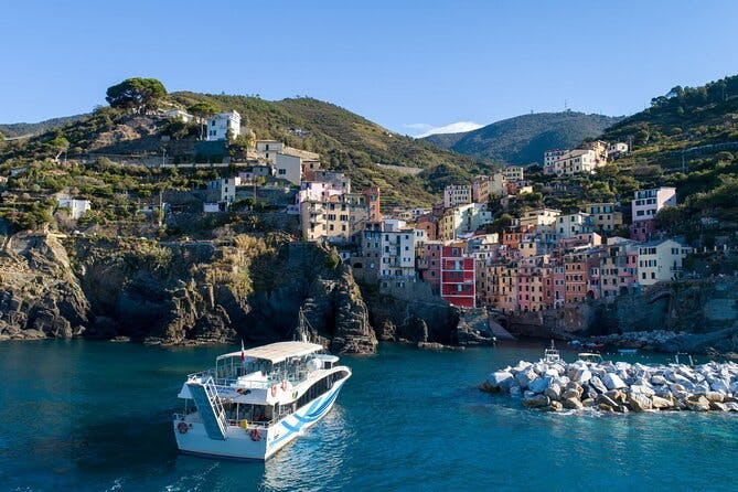 Imagen del tour: Paseo en barco por Cinque Terre con paradas en Riomaggiore, Monterosso y Vernazza