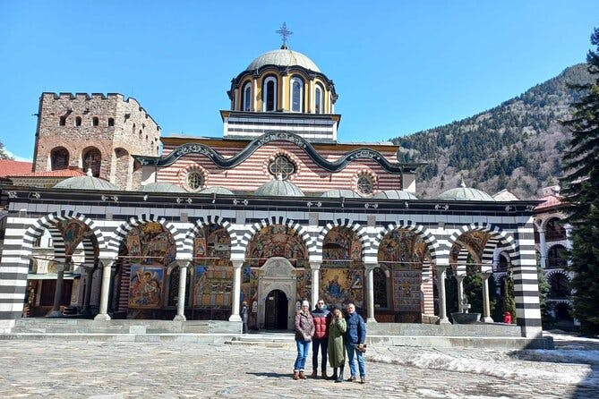 Imagen del tour: Monasterio de Rila y excursión de un día en grupo pequeño a la iglesia de Boyana
