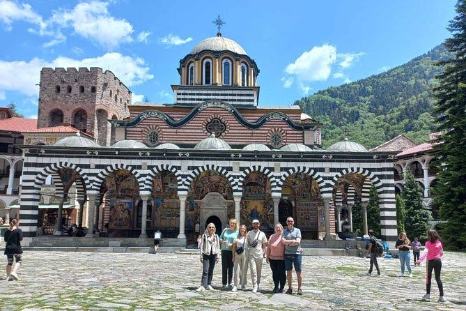Imagen del tour: Monasterio de Rila y excursión de un día en grupo pequeño a la iglesia de Boyana