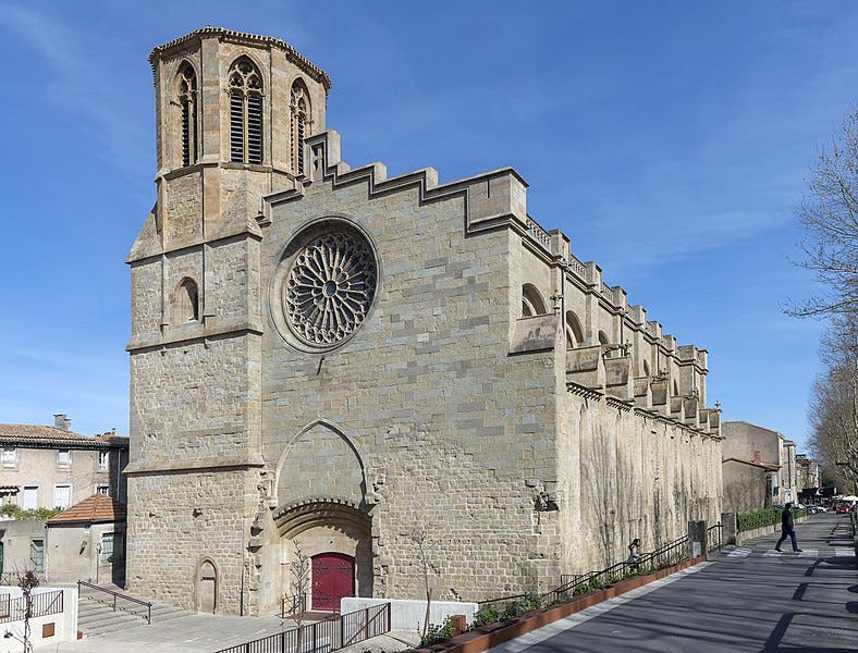 Fachada de la Catedral de Saint Michel, Carcasona.