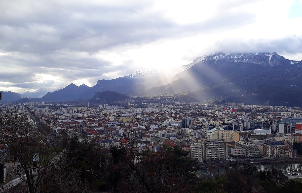 Grenoble Portada