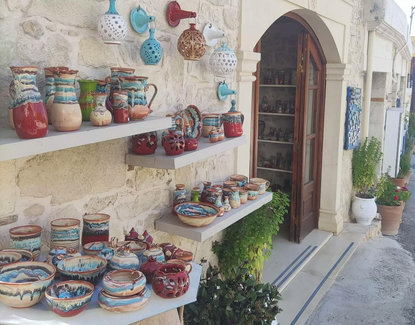 Objetos de cerámica hechos a mano en Margarites.