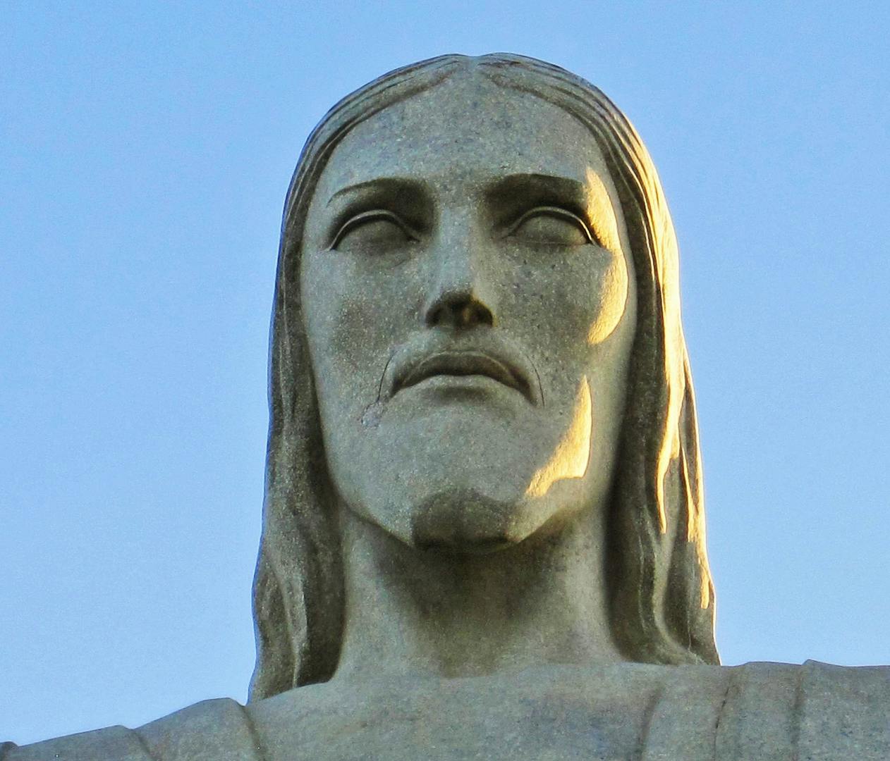 Cara de la estatua de Cristo Redentor.