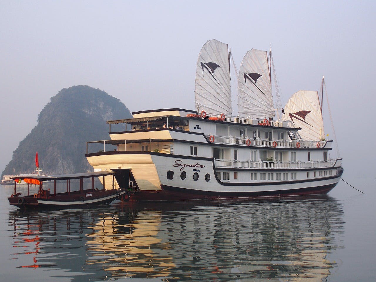 Barco en Halong