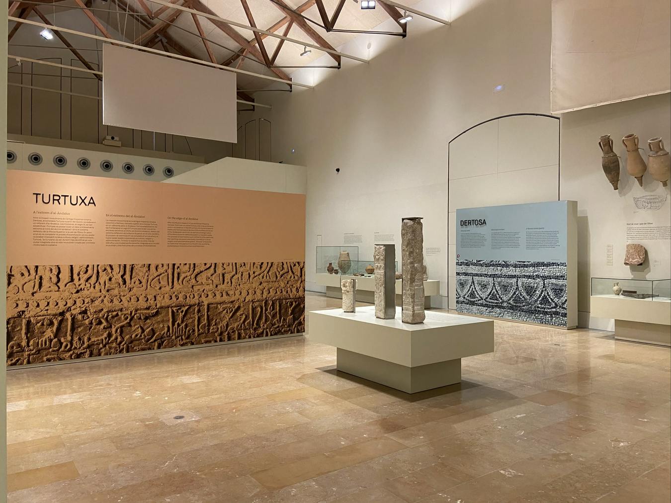 Apartado dedicado a la etapa árabe en el museo de Tortosa.