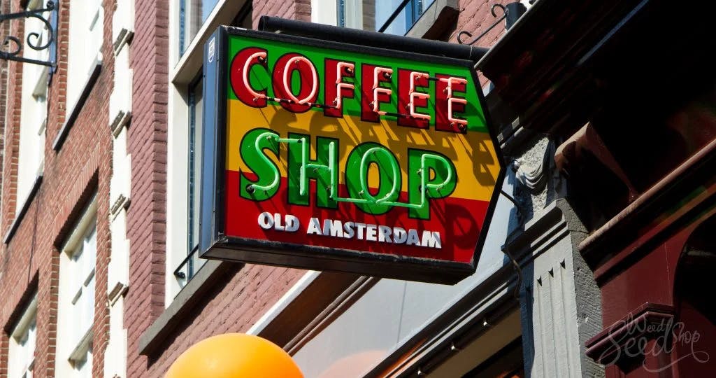 Letrero de un coffeeshop de Ámsterdam.