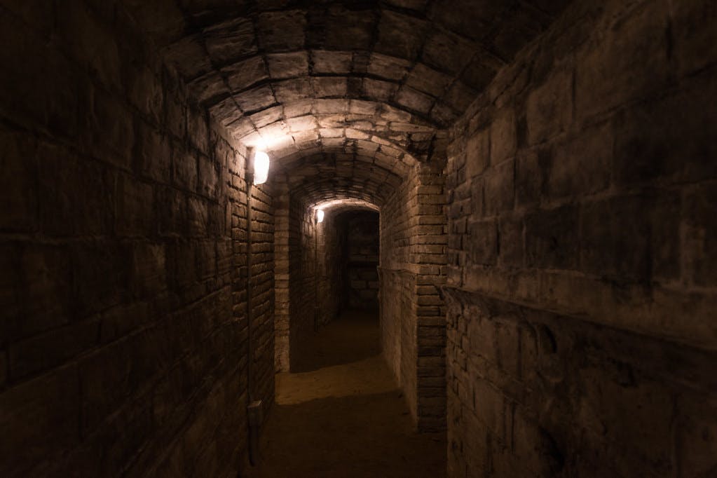Uno de los túneles del refugio antiaéreo número 4 de Tortosa.