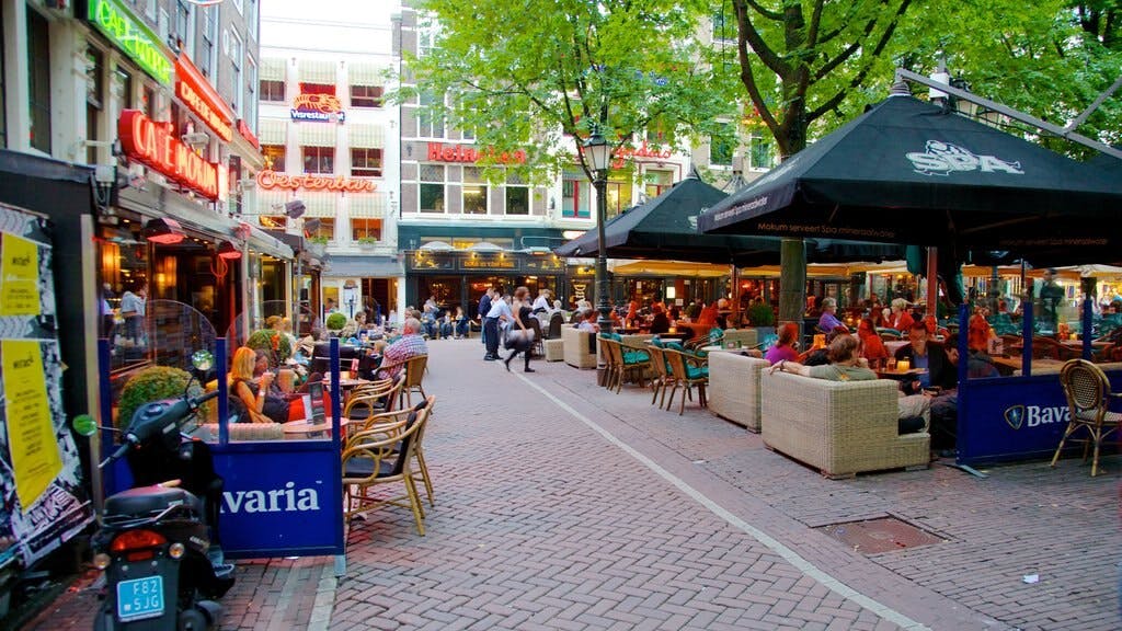 Terrazas en la plaza Leidseplein