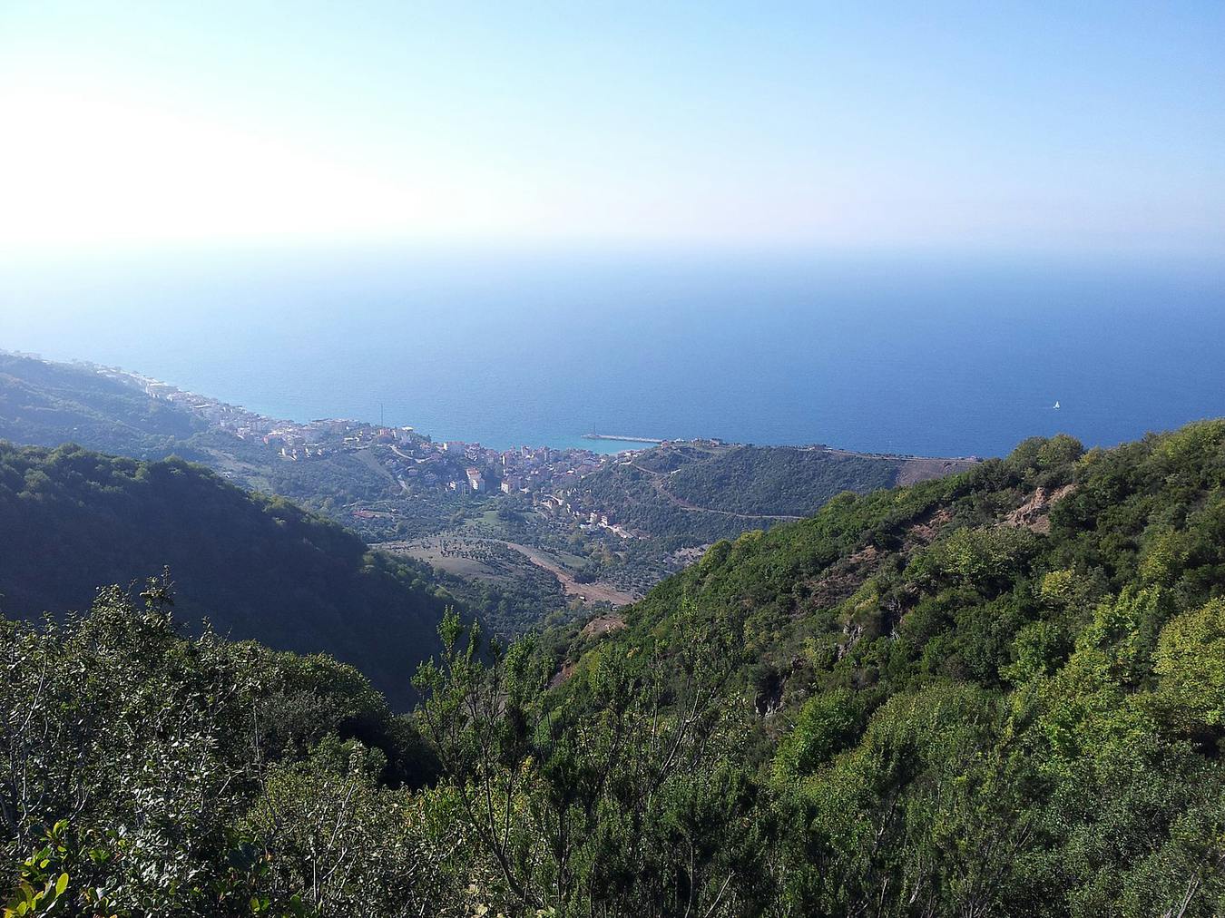 Vista de Yalova desde la montaña.