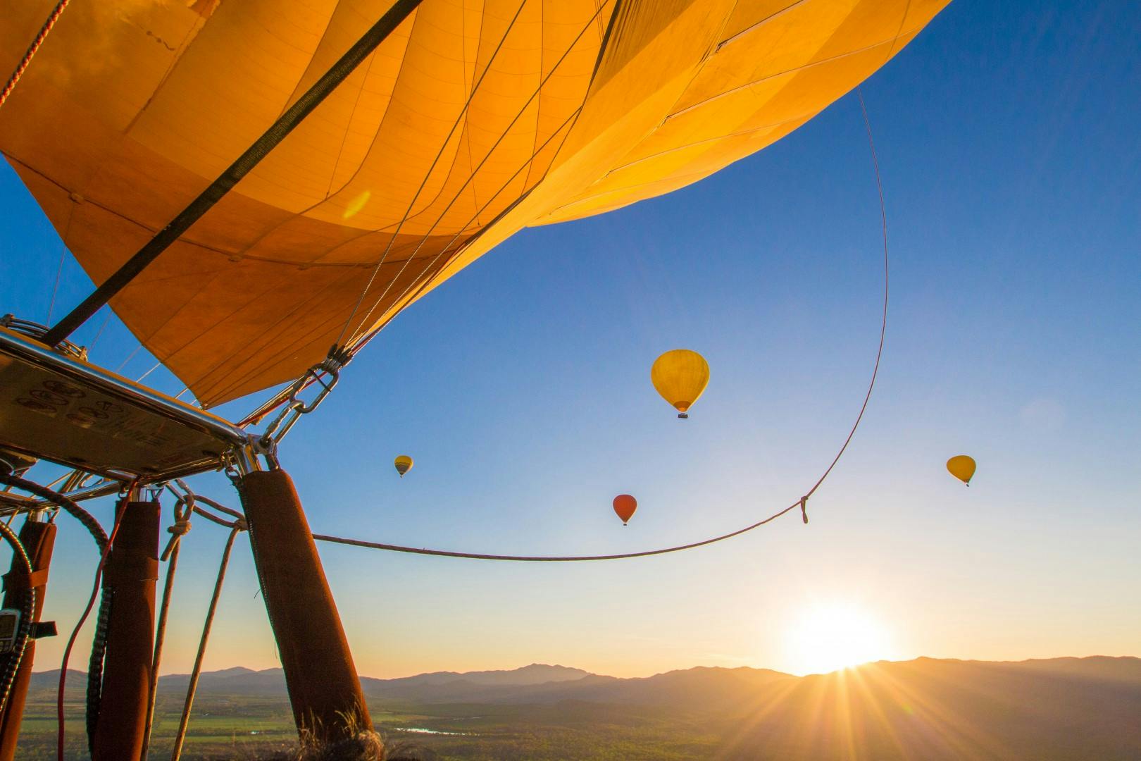 Imagen del tour: Hot Air Balloon Experience in Cairns with Optional Transfer